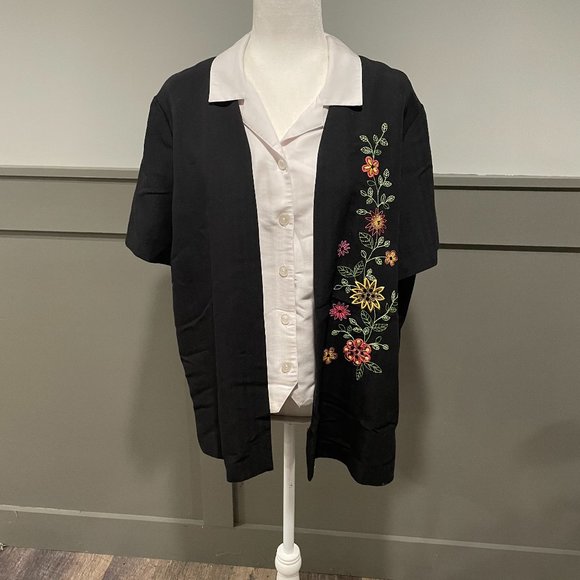 Alfred Dunner Short Sleeve Jacket - Size 16 - Picture 1 of 3